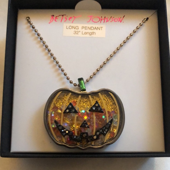 Betsey Johnson Gold Tone 3D Acrylic Pumpkin Pendant Necklace NIB - Picture 4 of 13
